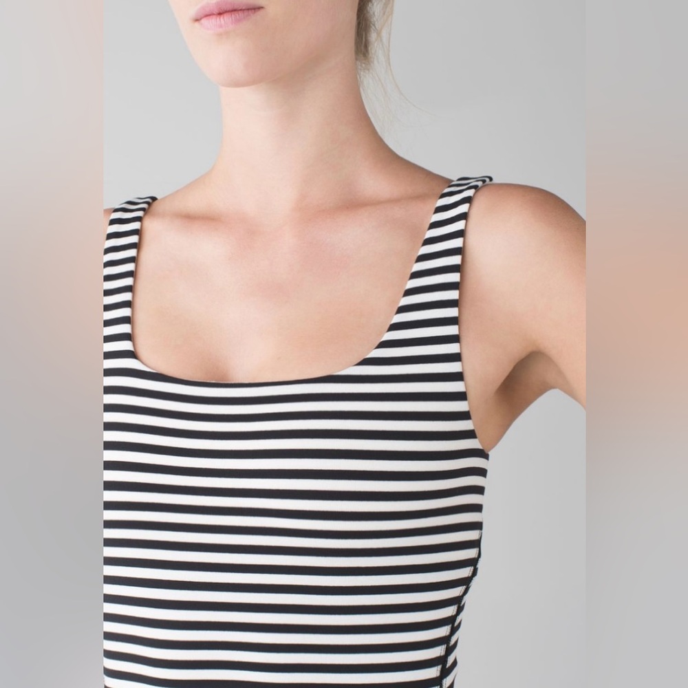 Lululemon Amala Tank – Size 8 (Narrow Bold Stripe Black / Angel Wing)